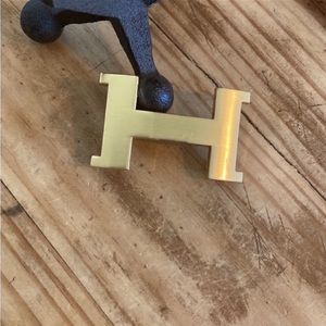 Hermes buckle
